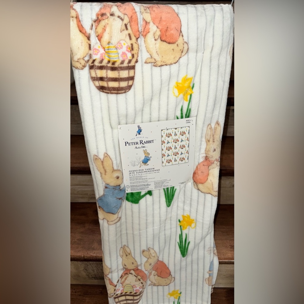 🥰 Beatrix Potter Peter Rabbit Easter Spring Garden Plush Throw Blanket 50” x 70”